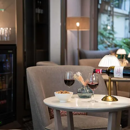 Mercure Montparnasse Raspail Parigi