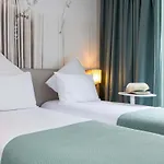 Mercure Montparnasse Raspail 4*