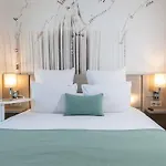 Mercure Montparnasse Raspail Hotel 4*