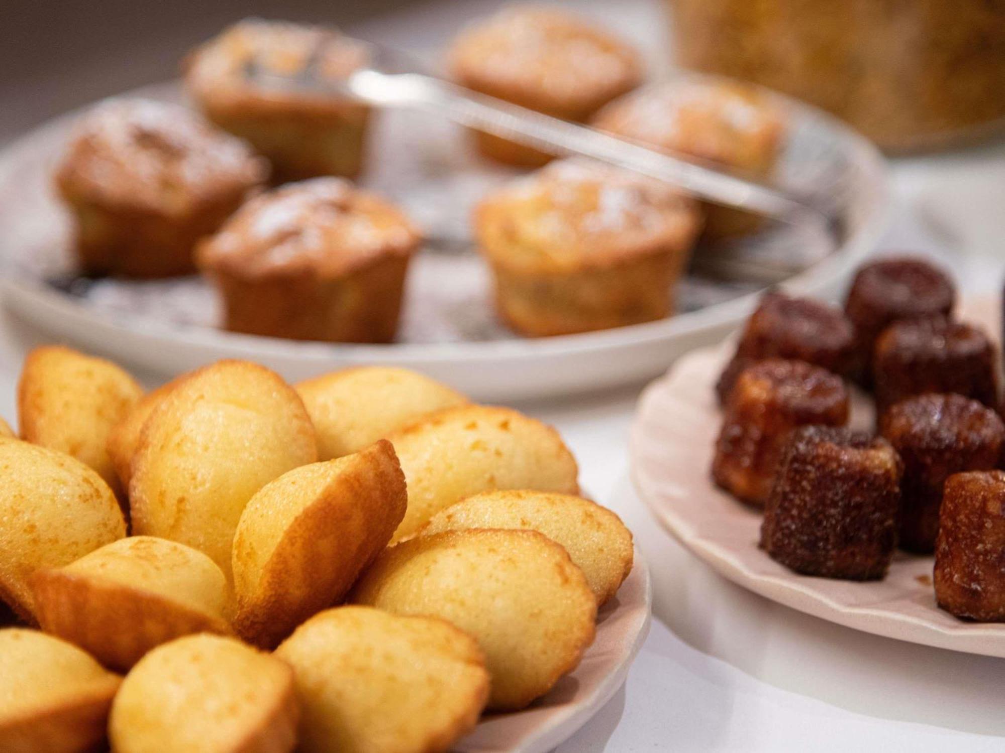 Mercure Montparnasse Raspail 4*