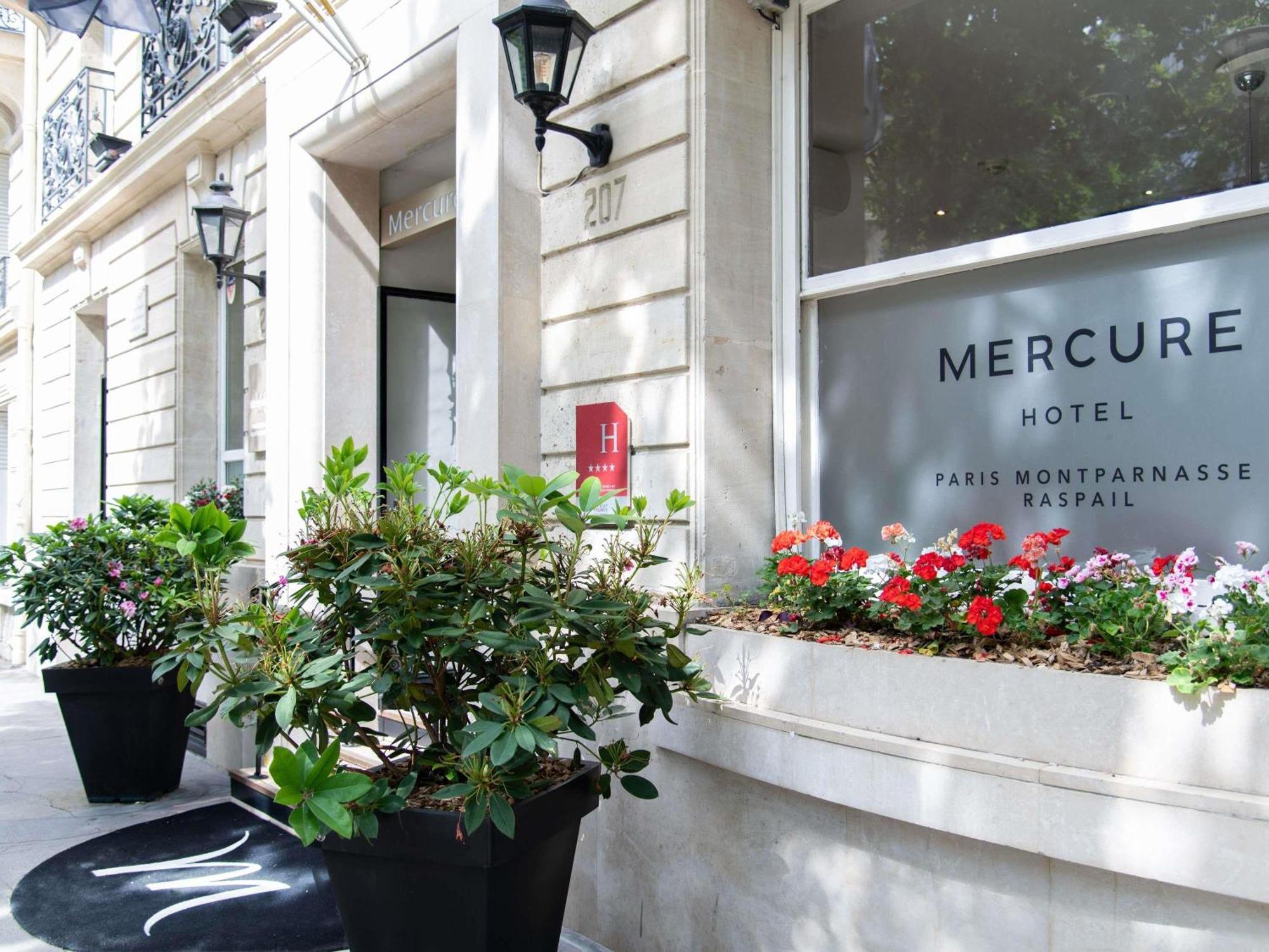 Hotel Mercure Montparnasse Raspail 4*