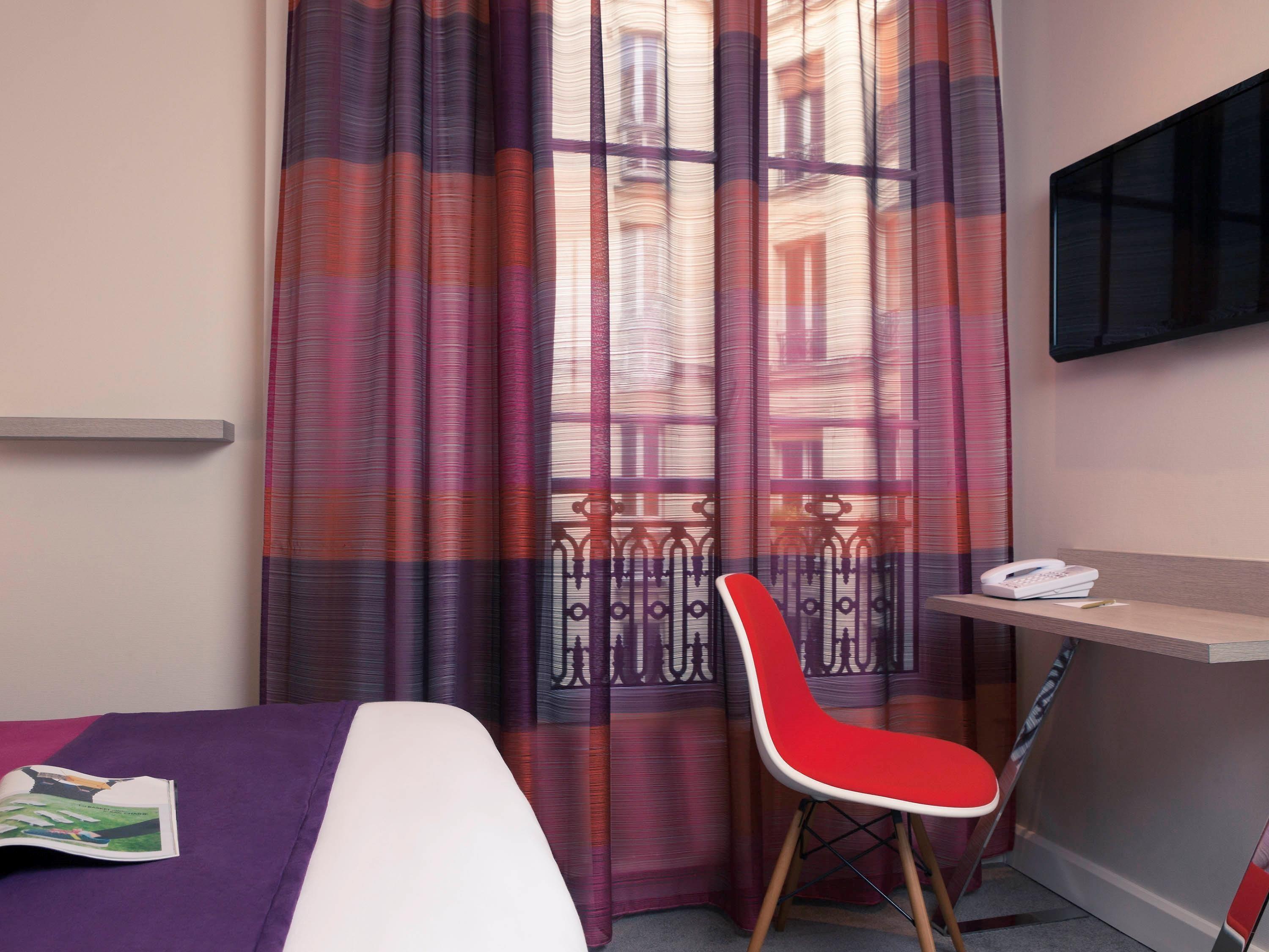 Mercure Montparnasse Raspail Hotel 4*