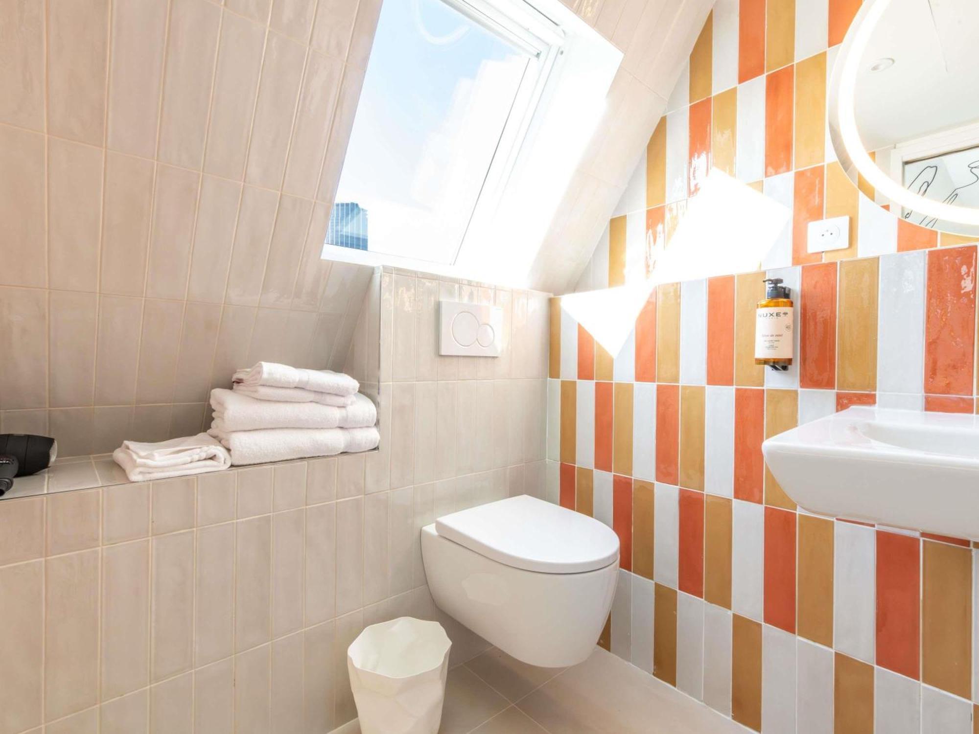 Hotel Mercure Montparnasse Raspail Paris